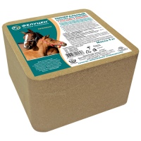 лизун для лошадей